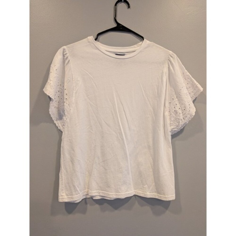 GAP White Eyelet Sleeve T Shirt Women's Size Medium Casual Top